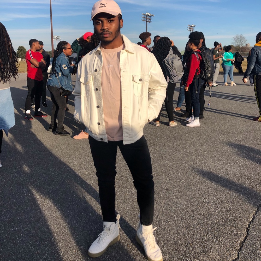 Meet your Posher, Darrell